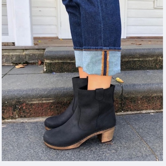 NEW Lotta's Anna Clog Boot Black Soft Oil-38 - Picture 1 of 5